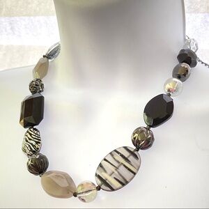 NY & Company Black and Gray Acrylic Beads Necklace